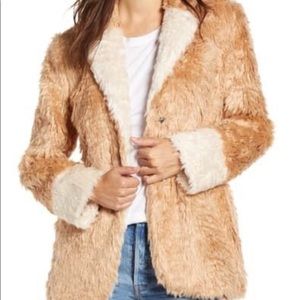 NWT - Mural Fluffy Tan/Beige Faux Fur Jacket/ Coat Sz M